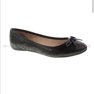 Hannah Cut-Out Ballet Flats Sz 7 NEW